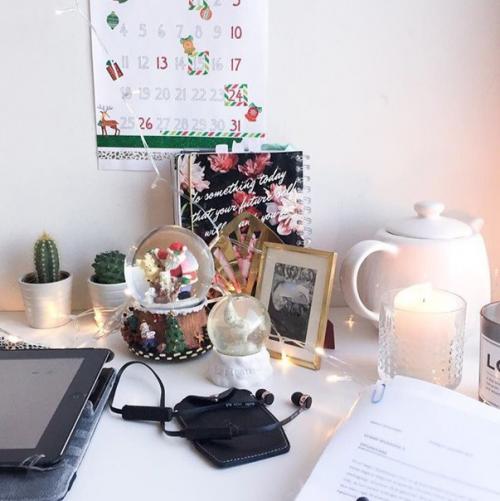 Как можно украсить рабочее место? 01