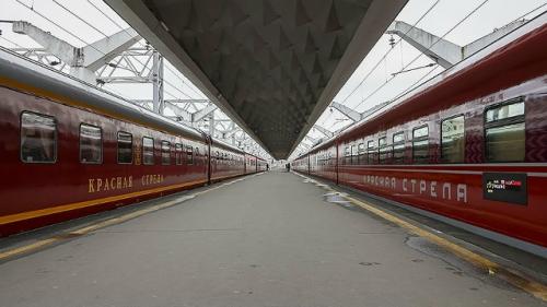 Хай.  В Санкт-петербурге представлена обновлённая Красная Стрела сообщением Санкт-петербург - Москва. 03