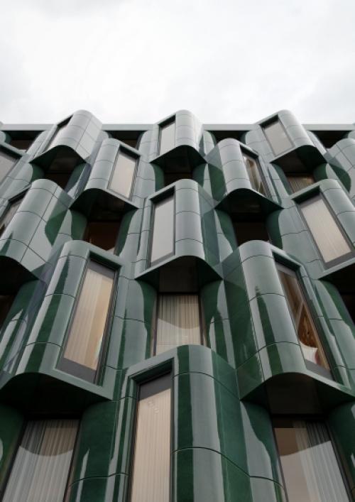 Глазурованная статуэтка.  Проект расположен в одном из красивых районов Москвы рядом с новодевичьим монастырем. 05