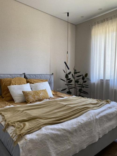 Вот такой вот интерьер в загородном доме домике на 90 кв. 03