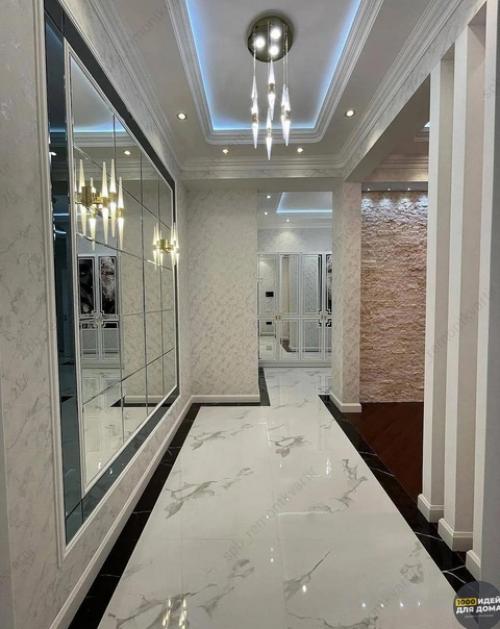 Законченный ремонт. У стен очень интересная фактура. 01