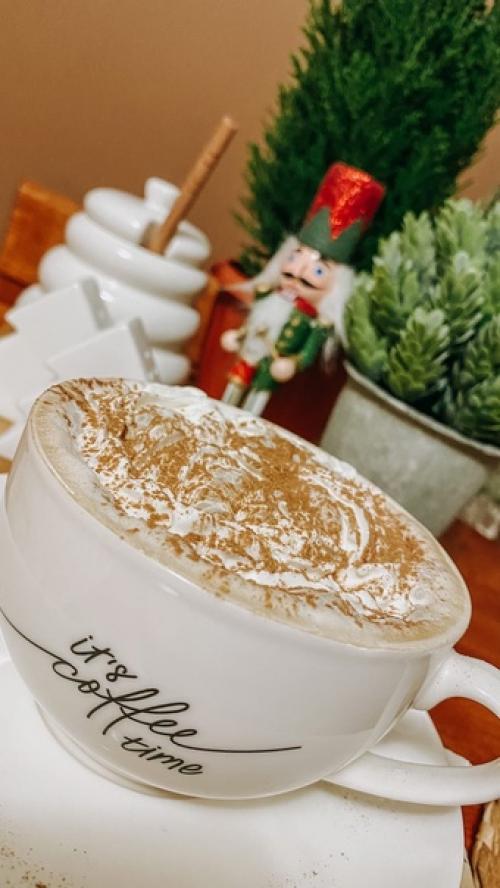 Доброе утро!  Немного новогодней сказки от нашей подписчицы Вики. 04