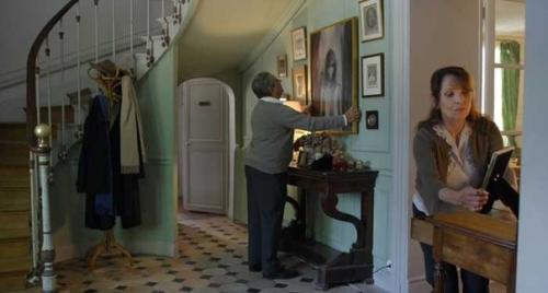 Хохотали весь фильм, ну а я еще получила и эстетическое удовольствие от интерьеров. 02