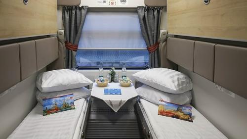 Хай.  В Санкт-петербурге представлена обновлённая Красная Стрела сообщением Санкт-петербург - Москва. 07