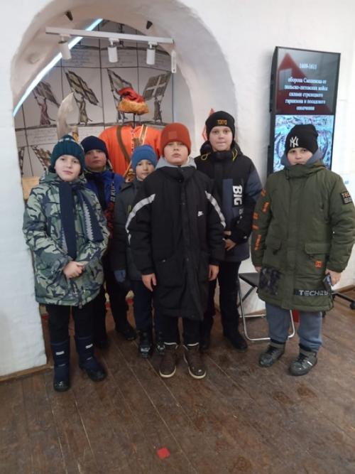 3 декабря 2022 года 4 а класс совершил поездку в город Смоленск. 02