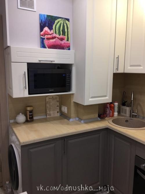 Галина Мельникова поделилась фотографиями интерьера своей 6-метровой кухни, сделанными сразу после ремонта. 01