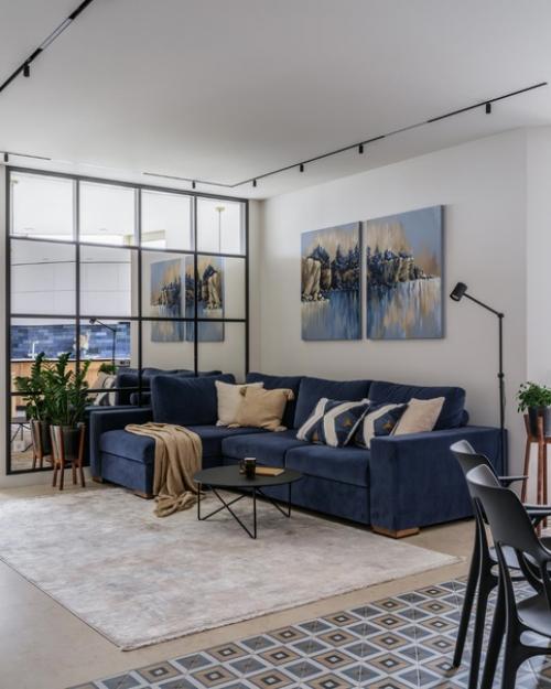 Владельцы квартиры в живописном районе Краснодара - семья с двумя разнополыми детьми. 01