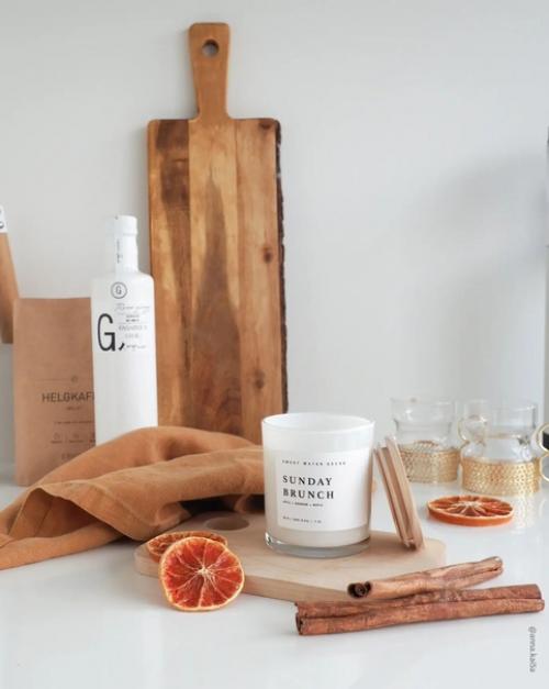 Легкий и просторный интерьер с обилием естественного света в финском уютном доме. 06