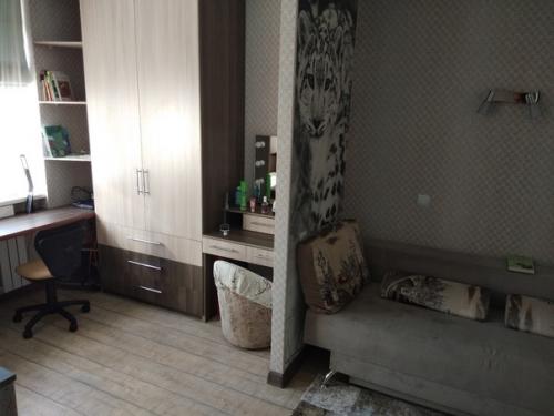 А в нашей квартире после грамотной перепланировки все поместилось. 02