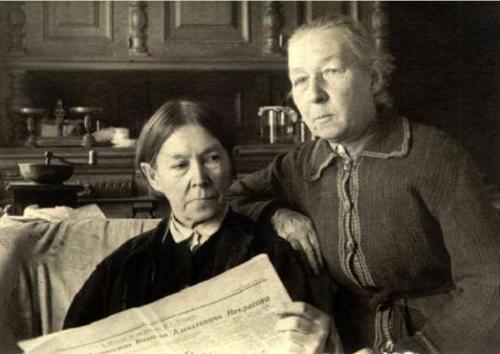 ? 5. Декабря 1946 года (70 лет назад). 07