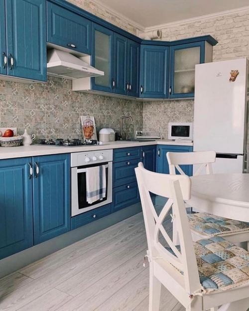 Моя кухня больше не выглядит нищенской, все сделано на совесть. 04