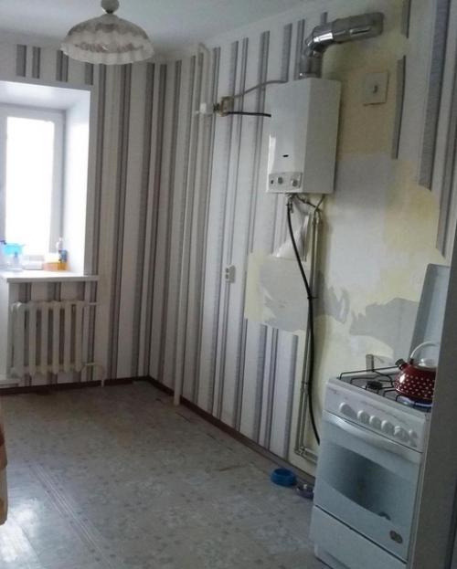 Моя кухня больше не выглядит нищенской, все сделано на совесть. 01