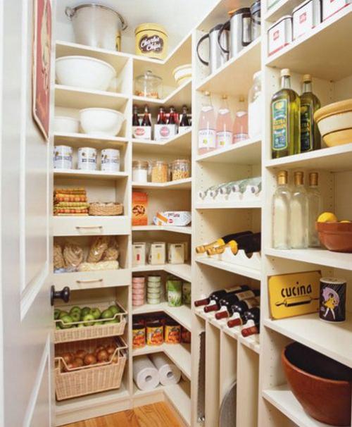 Красивая функциональная кладовка в вашей квартире. 02