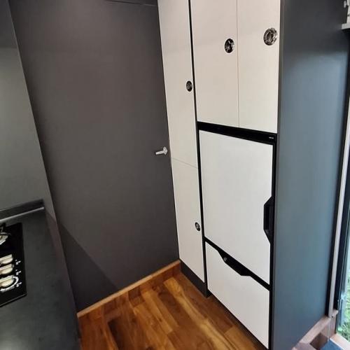 Индивидуальная планировка интерьера для этого Imagine Cell от 3C Cartier. 03