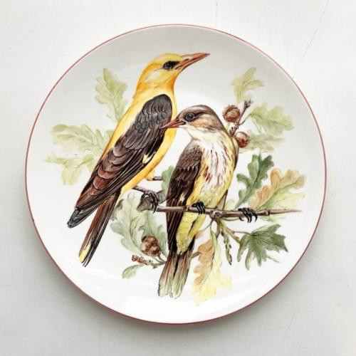 Расписала три большие тарелки D30cm по мотивам винтажных иллюстраций Урсулы банд …. 01