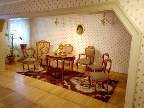 Уютный и атмосферный музей Мир Забытых Вещей рассказывает о быте горожан. 03