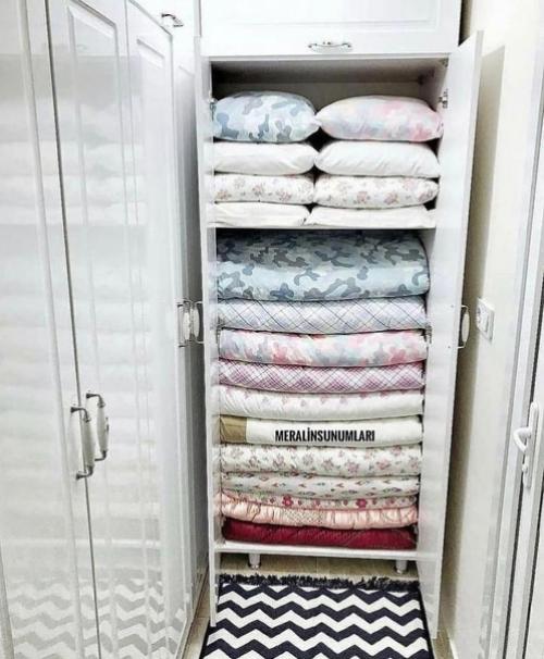 Мы в разных городах и в разных домах живем. 08