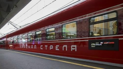 Хай.  В Санкт-петербурге представлена обновлённая Красная Стрела сообщением Санкт-петербург - Москва. 01