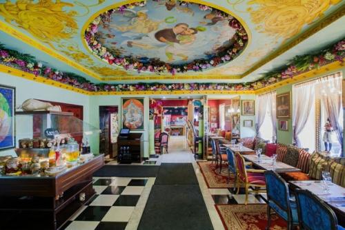 Китч - безвкусица или стёб? 06