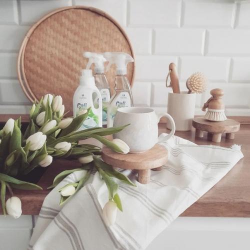 Стильный и уютный интерьер с обилием деревянных элементов. 08