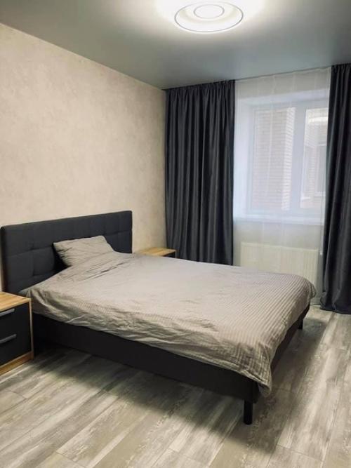 Квартира холостяка.  Хозяин квартиры сам продумал обстановку, цветовое решение. 06