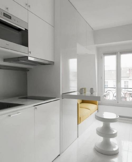 Вы только подумайте, площадь этой квартиры - 9 кв. 04