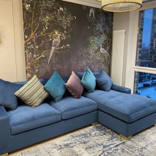 Считается, что панорамные окна - больше история про частые дома. 01