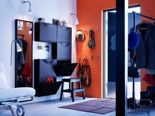 Независимо от того, однокомнатная у вас квартира или двухэтажный коттедж, именно с прихожей начинается знакомство с общим интерьером. 06