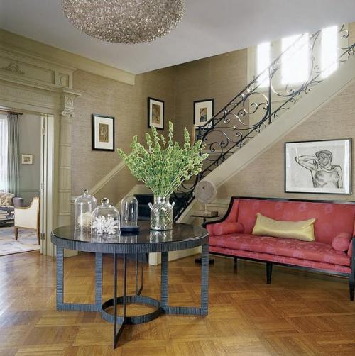 А тёмные тона пространство сужают. 05