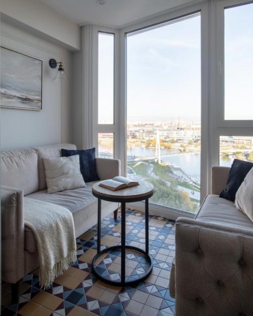 Владельцы этой квартиры в ближайшем Подмосковье -  семейная пара. 03