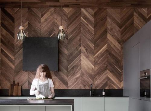 Ламинат на стене: за и против. 08