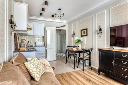 Кухня - гостиная.  Современная классика в интерьере кухни. 01