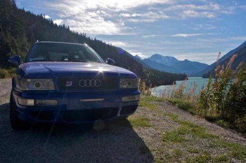 Audi RS2 Avant дебютировала в 1993 году. 06