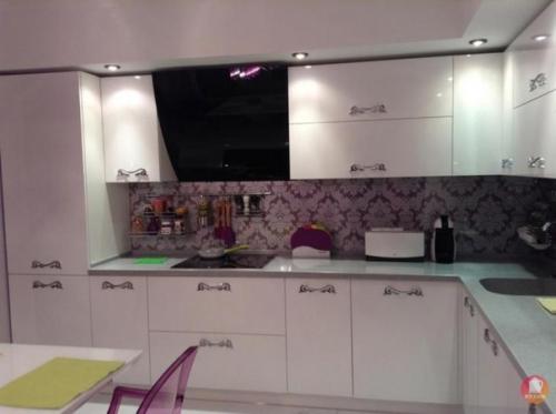 Интерьер кухни площадью 12 кв. 02