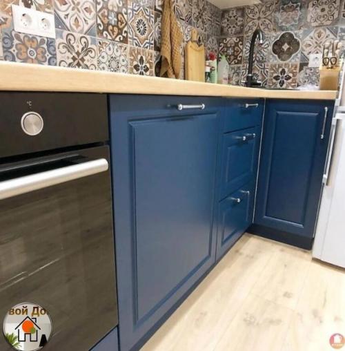 Просторная кухня. В современном стиле. 07