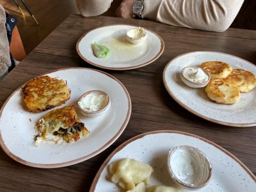 Спешу поделиться отзывом о посещении Вареничной на Сони кривой. 03 Спешу поделиться отзывом о посещении Вареничной на Сони кривой. 03