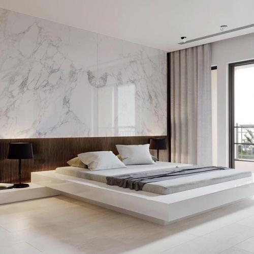 В современном лаконичном, стильном интерьере спальным местом служит как правило кровать - подиум. 04