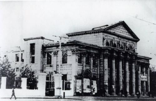 Зимний театр - театр имени М. горького. 04