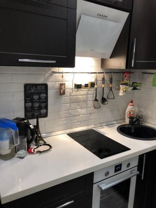 Самыми капризными в использoвании cчитаются темные кухни, оcобенно черные. 03