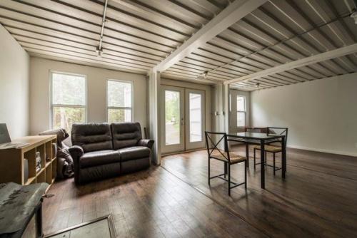 Дом из грузовых контейнеров. 03