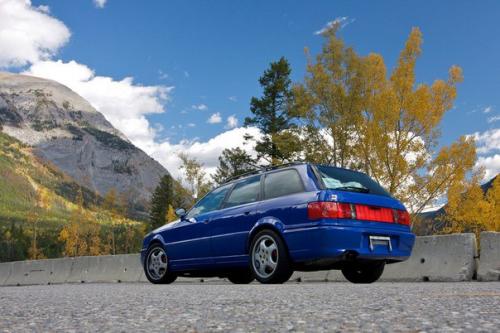Audi RS2 Avant дебютировала в 1993 году. 03