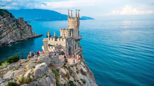 Наш Крым!  Такое разное Гнездо! 05