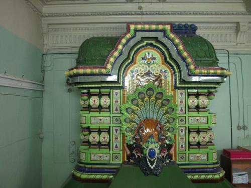 Дом с павлином. 06