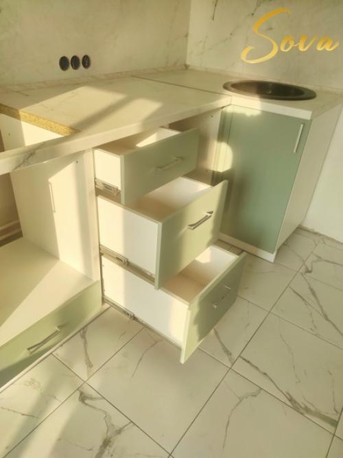 Хочется показать вам какой может быть зеленая кухня! 04