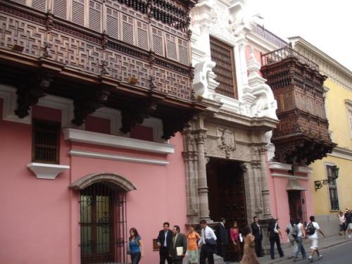 Дворец торре - талье (Palacio de Torre Tagle) - образец стиля севильского барокко в перу. 06