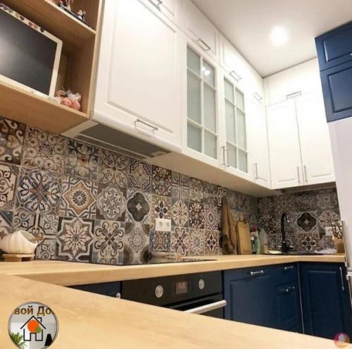 Просторная кухня. В современном стиле. 03