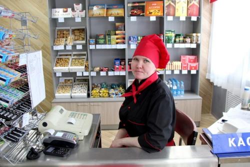 На ШААЗе после капитального ремонта открылась столовая заводоуправления. 08