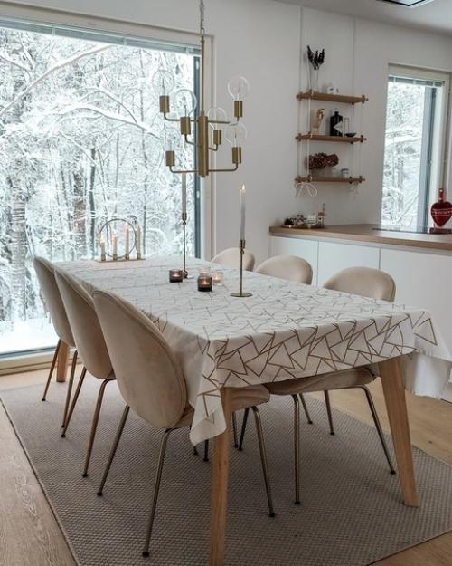 Белый цвет в интерьере успокаивающее действие оказывает. 01