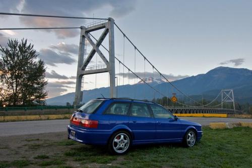 Audi RS2 Avant дебютировала в 1993 году. 04