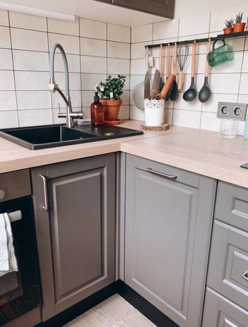 Небольшая кухня. В современном стиле. 02